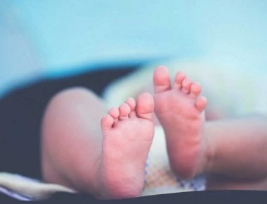 Αγωνία για το αγοράκι 2,5 ετών που παραμένει στη ΜΕΘ - Η εισαγγελέας φέρεται να χαρακτήρισε το περιστατικό ως...
